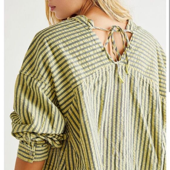 New Free People one of the bots tunic size S
So special in stripes, - Picture 3 of 9